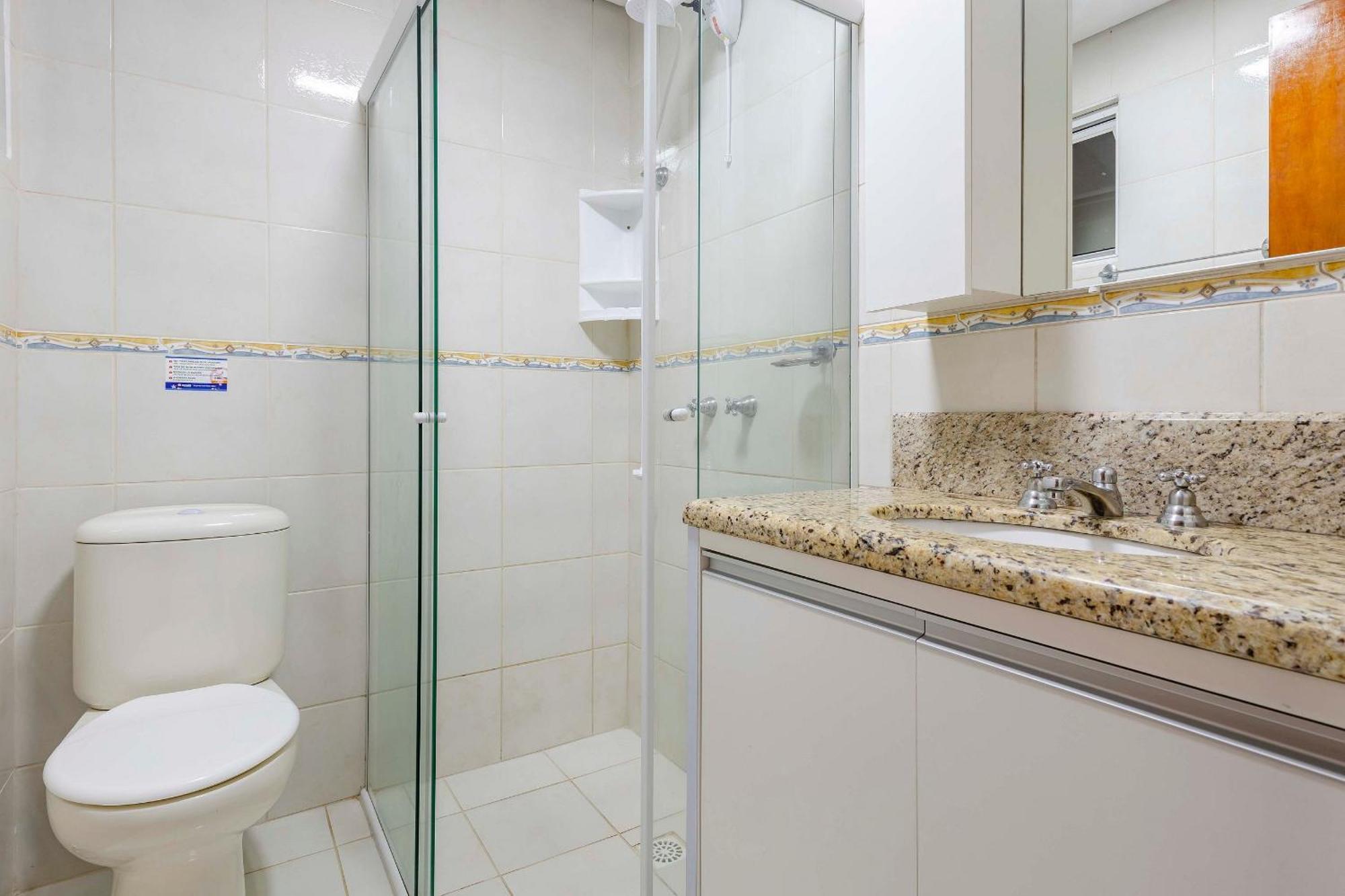 Apartamento A Poucos Passos Da Praia Da Conceicao Бомбиняс Екстериор снимка