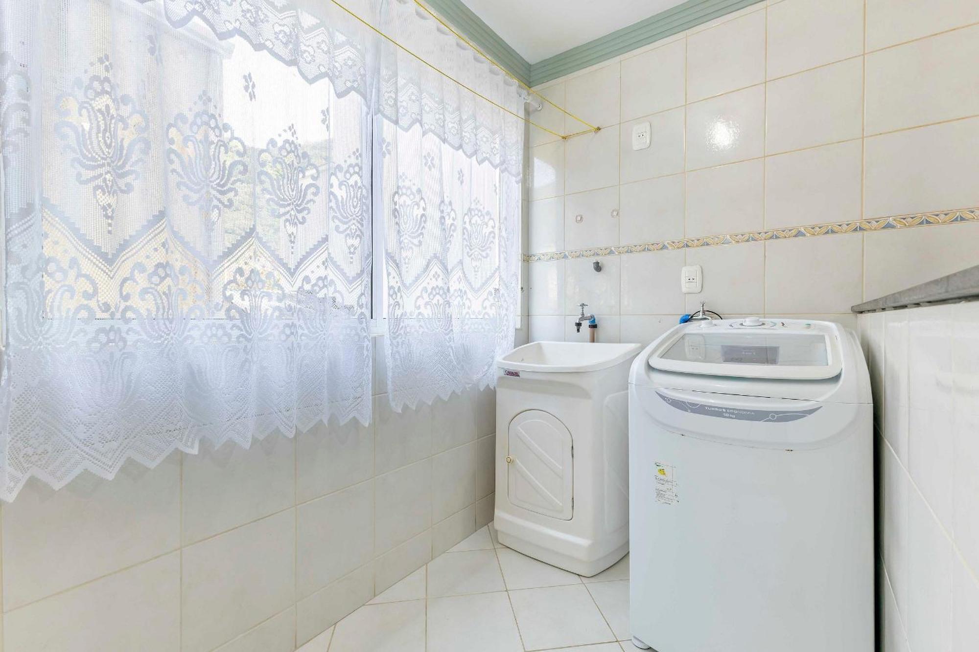 Apartamento A Poucos Passos Da Praia Da Conceicao Бомбиняс Екстериор снимка