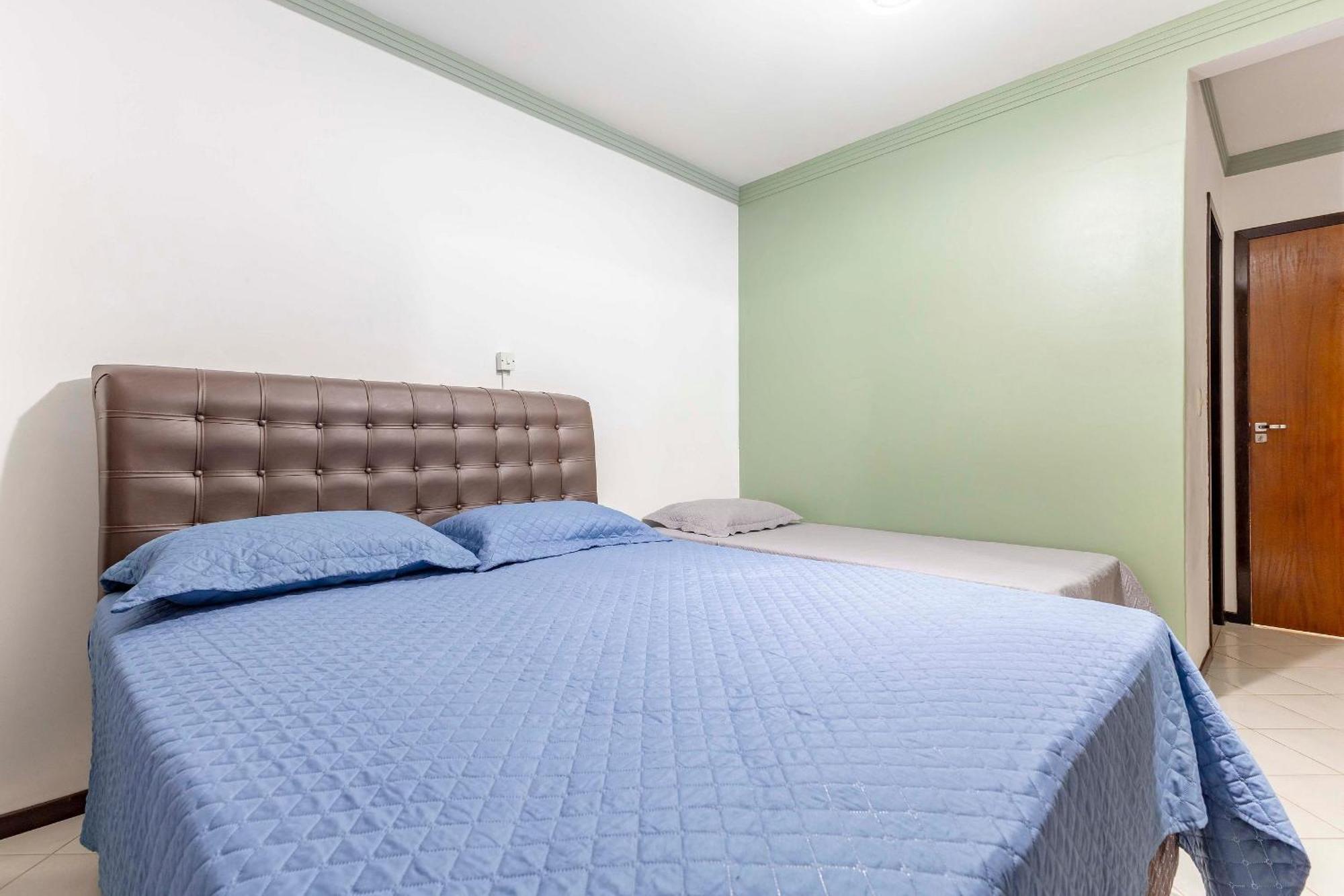 Apartamento A Poucos Passos Da Praia Da Conceicao Бомбиняс Екстериор снимка